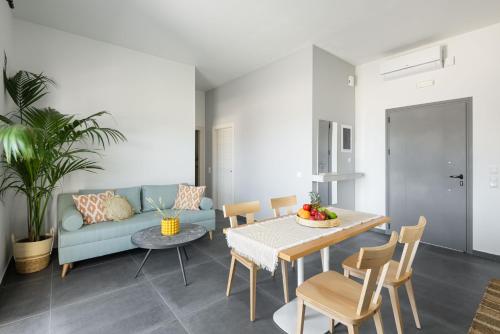 2 bedrooms, 4 beds