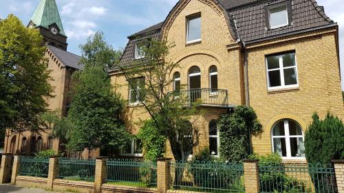 Altes Pfarrhaus 6.9km von Hagenviertel entfernt