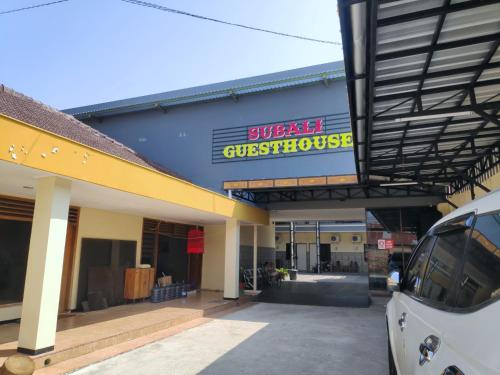 10 Hotel Populer Dekat Telaga Ngebel, Ponorogo - Promo Termurah 2021