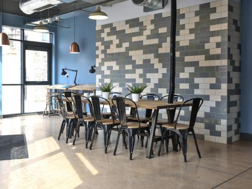 Instalaciones, Twerton Mill in Bath in Twerton