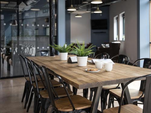 Instalaciones, Twerton Mill in Bath in Twerton
