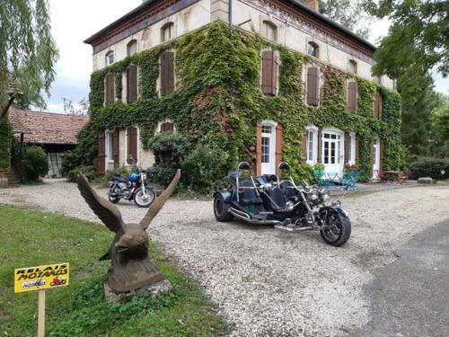 LA BELLE D'ANTAN - Accommodation - Saint-Bonnet-en-Bresse