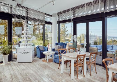 Restorāns, Dune Beach Resort in Mjelno
