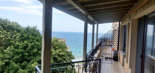 Apartment on the beach Ravda, Rawda (Foto 5)