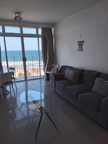 86 windermere self catering apartments in Marine Parade