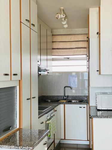 86 windermere self catering apartments in Marine Parade