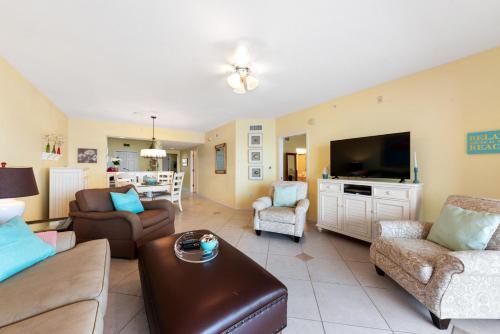 Gulf front condo in highly rated Tides Beach Club TBC564 - image 2