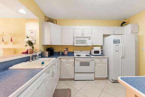 Gulf front condo in highly rated Tides Beach Club TBC564 - image 7