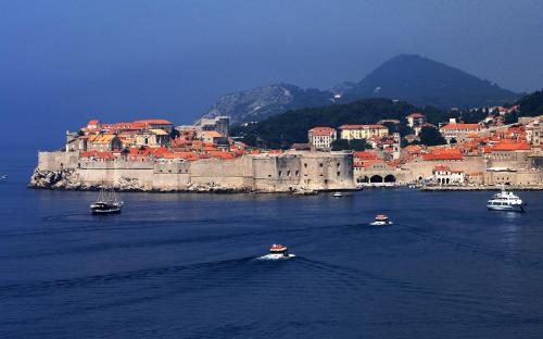 Dubrovnik Throne Suites I & IV