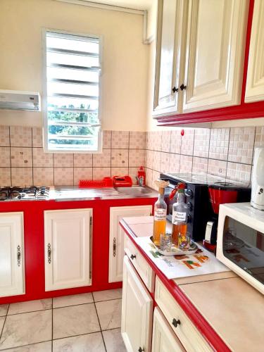 Kitchen, Le Moringa in Pointe-Noire