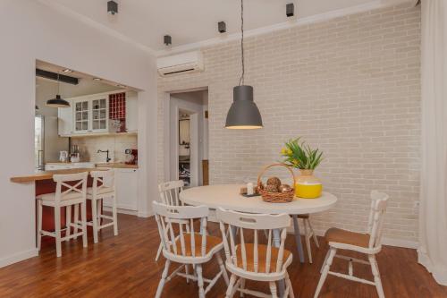 Central Flamingo 2BD Flat - Balcony & Fast WiFi by Flat Mаnager, Sofia (Foto 7)