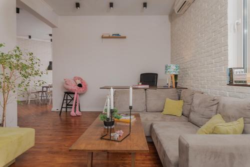Central Flamingo 2BD Flat - Balcony & Fast WiFi by Flat Mаnager, Sofia (Foto 10)