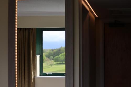 Hellidon Lakes Hotel - image 10