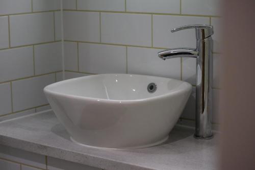 Hellidon Lakes Hotel - image 2
