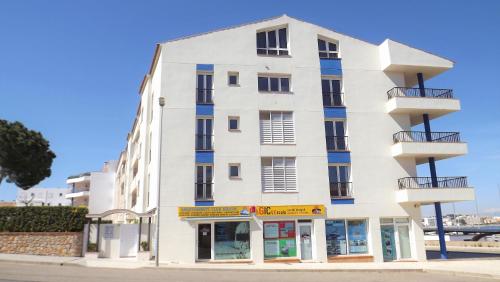 Apartment with Sea View image 5
