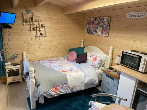 Woodlands Lodge - come and enjoy the good life