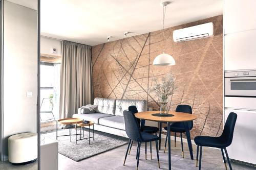 MENNICA RESIDENCE SUITE APARTMENTS, Варшава