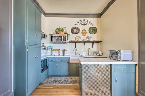 Elegant Historical Santa Ana Home with Gardens - image 8