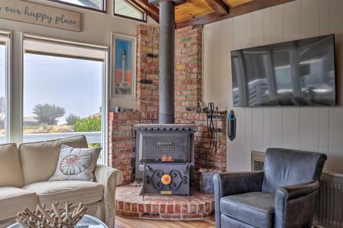 Cozy Irish Beach Cottage with Private Beach Access! photo 4