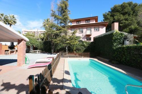  Villa Ciurana 11 personas en Salou 13175 Only Family Complex in Salou