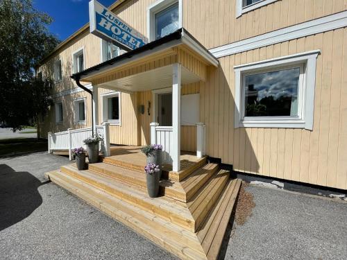 숙소 외관, Hotell Luspen in 스토루만