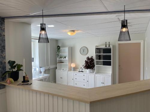 로비, Hotell Luspen in 스토루만