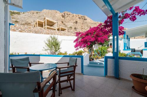 Ancient Thera Apartments