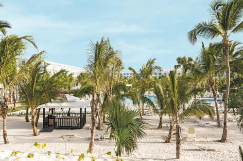 Beach, Riu Republica - Adults Only - All Inclusive in Punta Cana