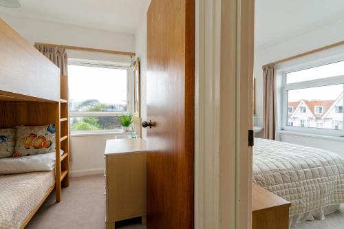 Torland Seafront Hotel - all rooms en-suite, free parking, wifi