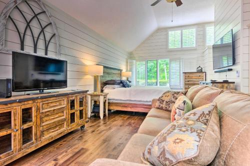 Elegant Sapphire Valley Studio with Resort Amenities in Sapphire, USA