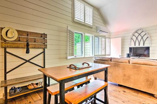 Elegant Sapphire Valley Studio with Resort Amenities detail