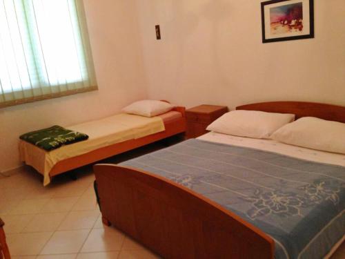 A3 - apt w patio 3 min walking from the beach