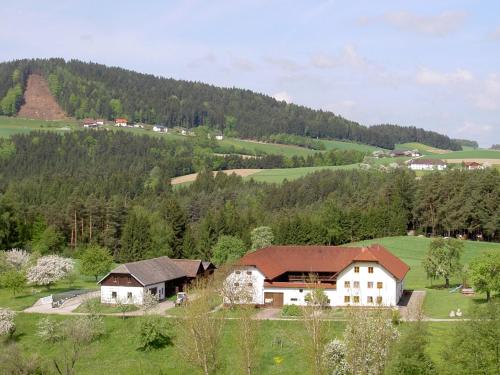 Urlaub am Bauernhof Wenigeder - Familie Klopf - Hotel - Gutau