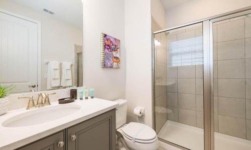 Colorful 5 Bdrm Villa with Game Room in Encore