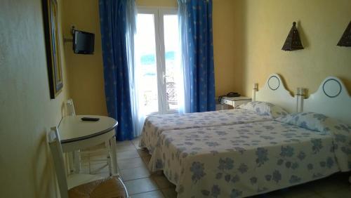 room detail thumbnail 0