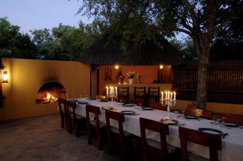 Restaurante, Normann Safari Bush Lodge in Parque Nacional Kruger