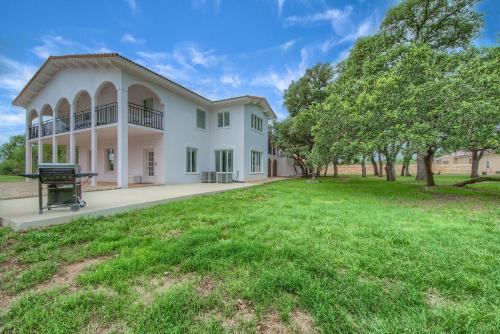 Hill Country Retreat BR 2230 - image 12