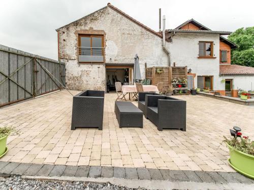 Comfortable holiday home in Thy le Ch teau with pool gîte à louer Walcourt