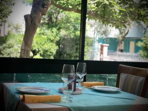 Room in BB - Hotel Villa Alexandra 30 meters from the sea chambre d'hôte Casa la Torretta