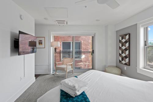 Modern MW Studio with Gym by Zencity - image 3