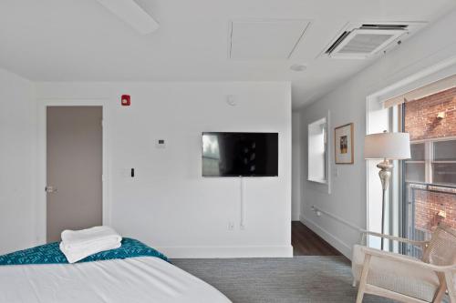 Modern MW Studio with Gym by Zencity - image 9