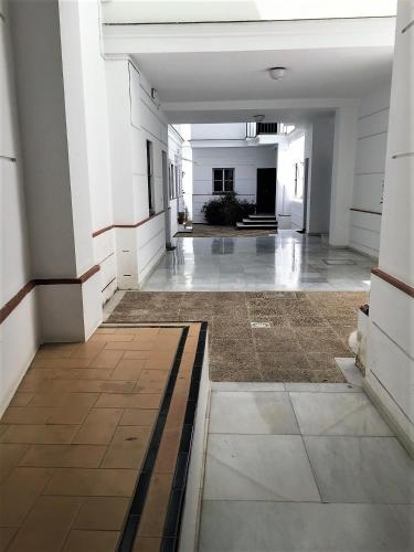 Luminoso y amplio apartamento en el centro histórico de Sevilla 4