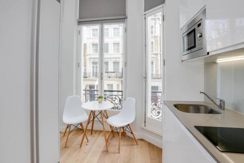Cromwell Serviced Apartments 5