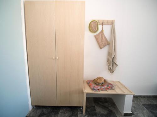 Karanasos - image 13