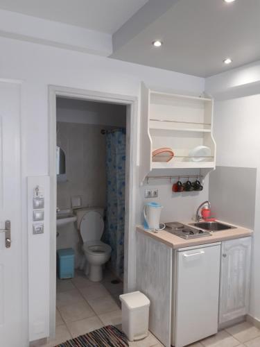 simos luxury apartments - image 10
