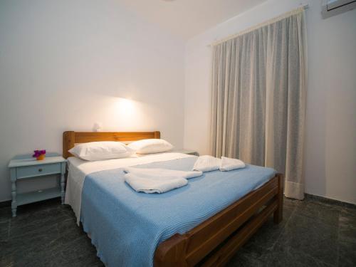1 double bed