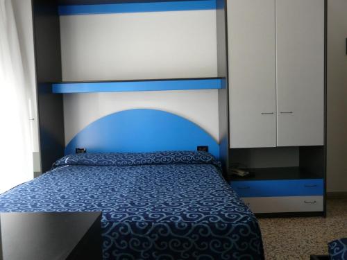 Double Room image 10