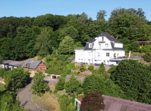 Hofgut Langenborn Wohnen auf Zeit möblierte Apartments Aschaffenburg Alzenau Frankfurt