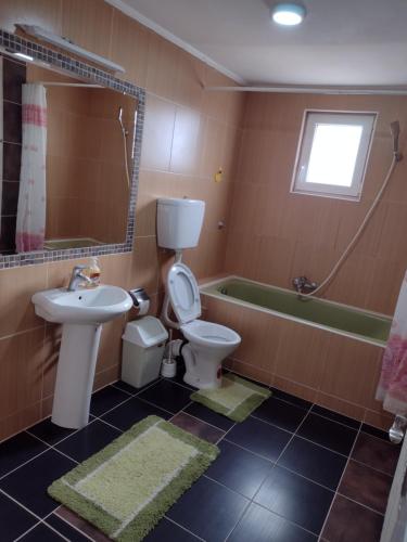 Cane Rooms - image 11