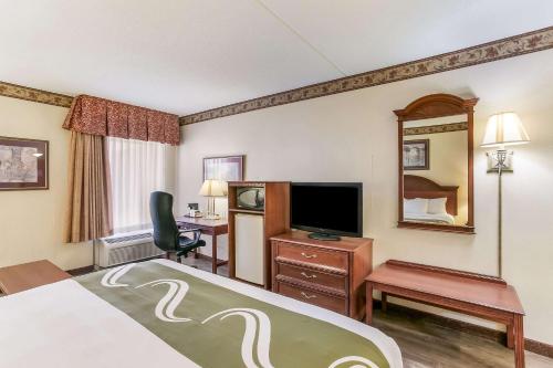 Quality Inn & Suites Bel Air I-95 Exit 77A